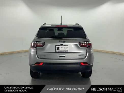 Used 2022 Jeep Compass Latitude AWD/4WD image 7