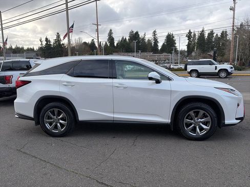 Used 2019 Lexus RX 350L Premium w/ Premium Package image 13