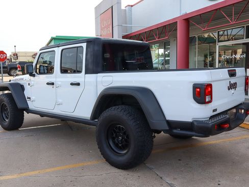 Used 2020 Jeep Gladiator Rubicon image 6