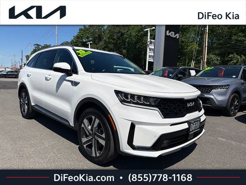 Certified 2023 Kia Sorento EX AWD/4WD image 1