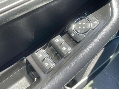 Used 2020 Ford Edge SEL AWD/4WD image 18