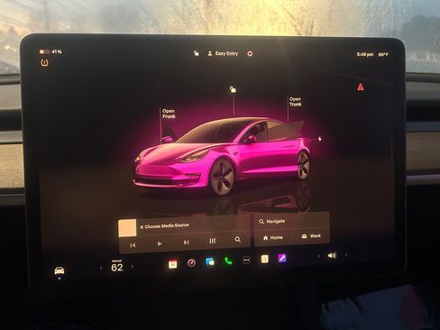 Used 2023 Tesla Model 3 Standard Range image 16