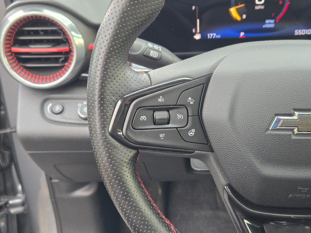 Certified 2024 Chevrolet Trax RS w/ Sunroof Package FWD image 29