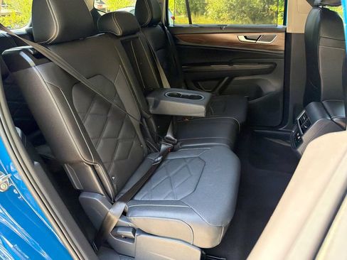 Used 2026 Volkswagen Atlas SE AWD/4WD image 24