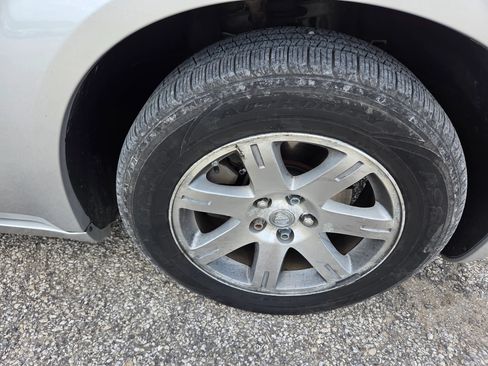 Used 2007 Chrysler 300 Touring w/ Comfort/Convenience Group RWD image 9