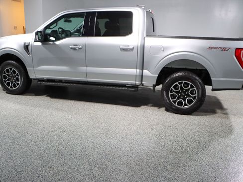 Used 2022 Ford F150 XLT w/ Equipment Group 302A High image 10