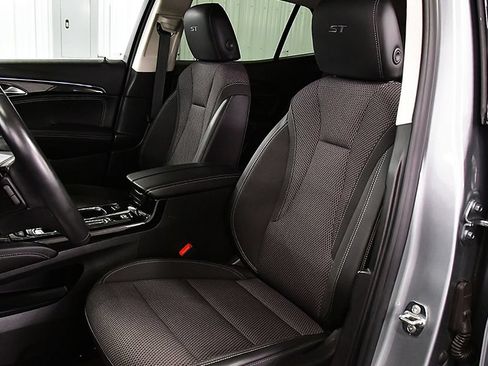 Used 2023 Buick Envision Preferred w/ Sport Touring Package AWD/4WD image 27