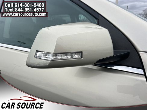 Used 2016 GMC Acadia SLT w/ Open Road Package image 10