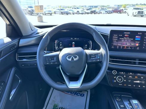 Used 2025 INFINITI QX60 Luxe w/ Vision Package AWD/4WD image 11