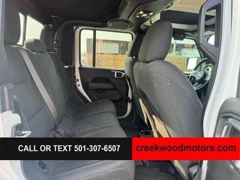Used 2020 Jeep Gladiator Overland w/ Safety Group AWD/4WD image 13