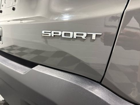 Used 2020 Jeep Renegade Sport w/ UConnect 7.0 Group FWD image 23