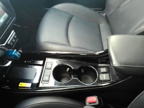 Used 2021 Toyota Prius Prime XLE image 38