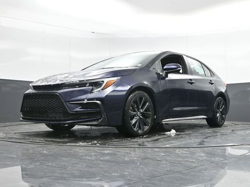 Used 2023 Toyota Corolla SE image 47