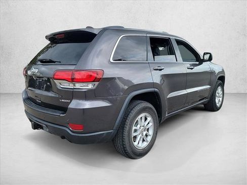 Used 2020 Jeep Grand Cherokee Laredo image 5