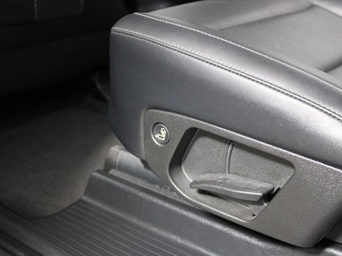 Used 2023 Kia Telluride S image 34