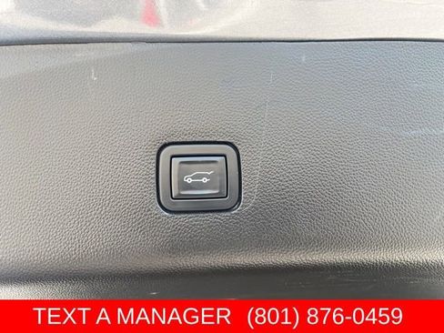 Used 2021 Chevrolet Traverse LT AWD/4WD image 13