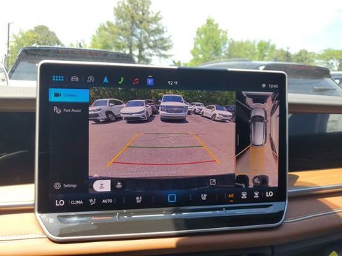 New 2026 Volkswagen Tiguan SEL R-Line AWD/4WD image 23