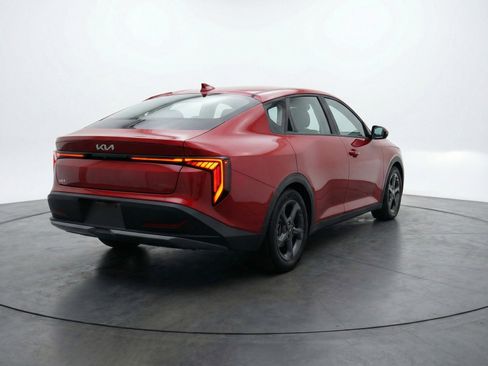 Used 2025 Kia K4 LXS image 9