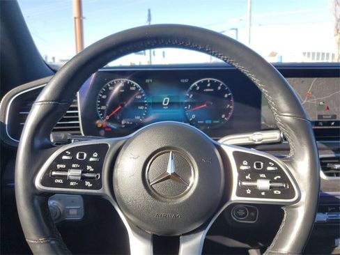 Used 2022 Mercedes-Benz GLS 450 4MATIC image 19