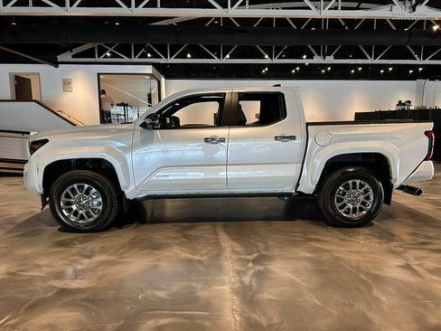 Used 2026 Toyota Tacoma Limited AWD/4WD image 2