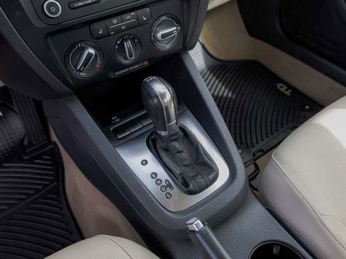 Used 2012 Volkswagen Jetta TDI image 23