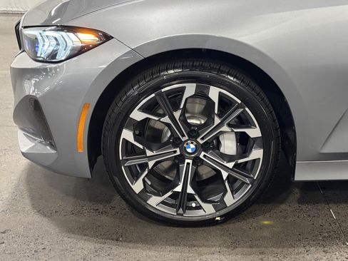 New 2026 BMW 330i xDrive Sedan w/ Convenience Package AWD/4WD image 10
