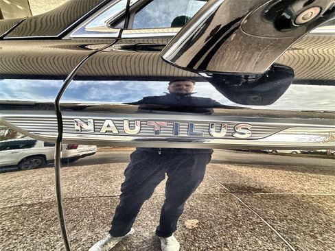 Used 2019 Lincoln Nautilus Reserve image 31