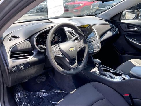 Used 2024 Chevrolet Malibu LS FWD image 14