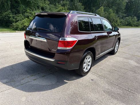 Used 2013 Toyota Highlander Plus AWD/4WD image 6