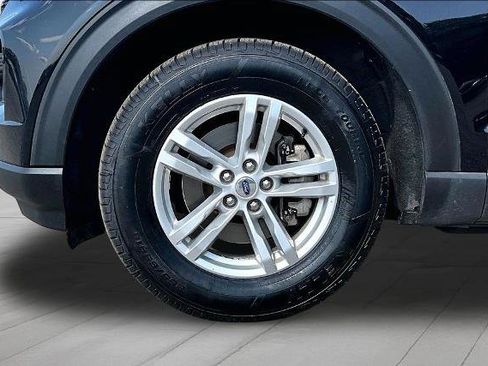 Certified 2023 Ford Explorer XLT AWD/4WD image 9