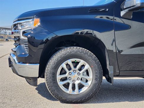New 2026 Chevrolet Silverado 1500 LT w/ Z71 Off-Road Package image 5