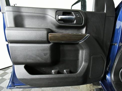 Used 2020 Chevrolet Silverado 2500 LT w/ All Star Edition image 5