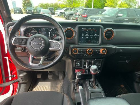 Used 2022 Jeep Gladiator Mojave AWD/4WD image 8