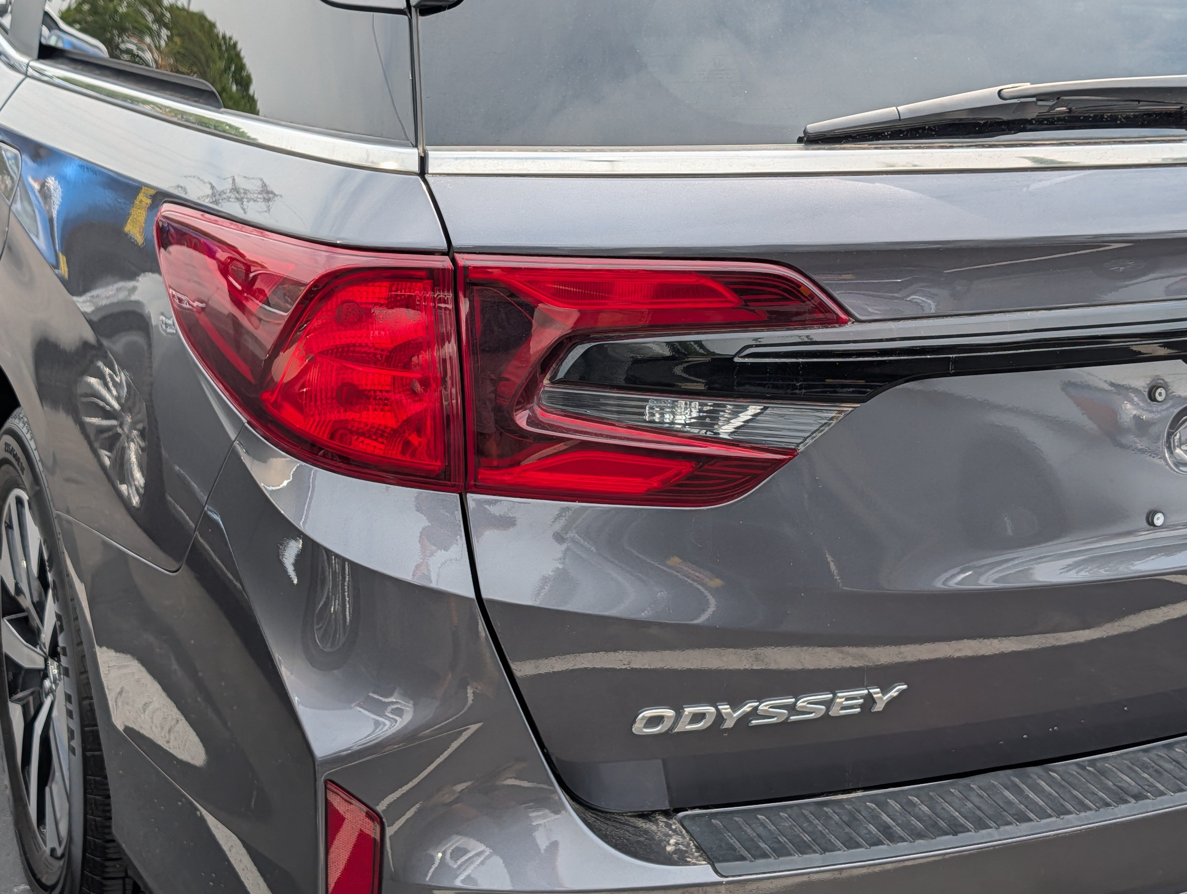 Used 2025 Honda Odyssey EX-L image 17