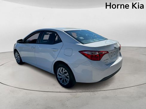 Used 2019 Toyota Corolla LE image 5