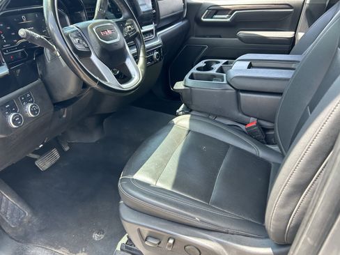 Used 2025 GMC Sierra 1500 SLT AWD/4WD image 13