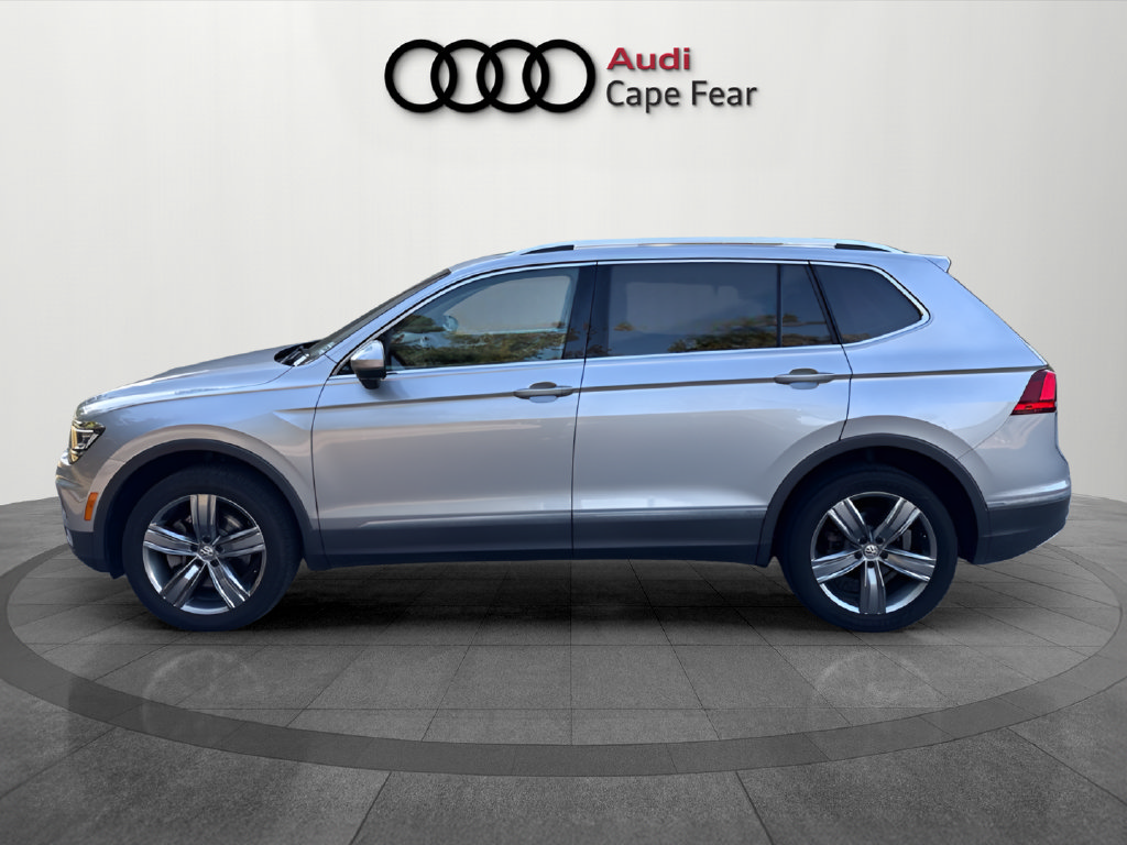 Used 2019 Volkswagen Tiguan SEL Premium AWD/4WD image 2