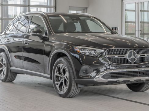 Certified 2025 Mercedes-Benz GLC 350e 4MATIC image 21