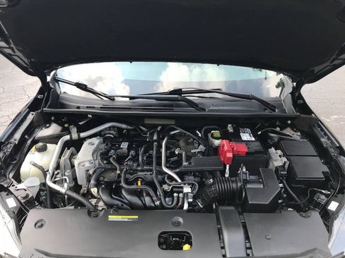 Used 2020 Nissan Sentra SV w/ Trunk Package FWD image 8