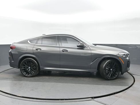 Used 2023 BMW X6 xDrive40i w/ Premium Enhanced Package image 2