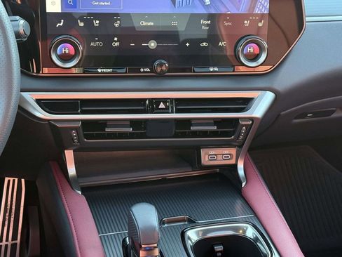 Used 2025 Lexus RX 500h F Sport image 19