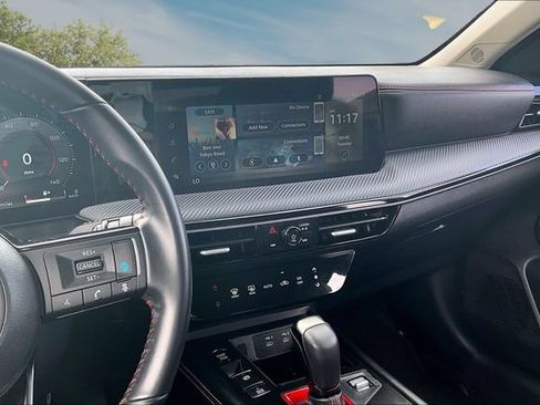 Certified 2025 Nissan Kicks SR AWD/4WD image 9