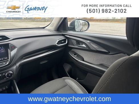 Used 2022 Chevrolet TrailBlazer LT w/ Convenience Package image 23