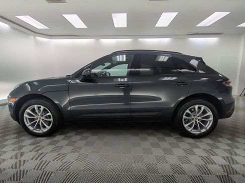 Certified 2026 Porsche Macan AWD/4WD image 2