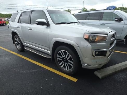 Used 2022 Toyota 4Runner Limited AWD/4WD image 8