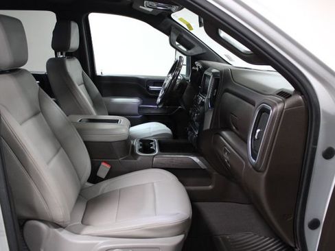 Used 2021 Chevrolet Silverado 2500 LTZ w/ LTZ Convenience Package image 23