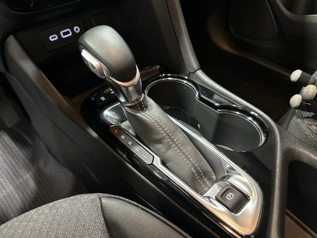 Used 2023 Buick Encore GX Select w/ Sport Touring Package AWD/4WD image 27