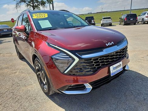 Used 2025 Kia Sportage SX image 11