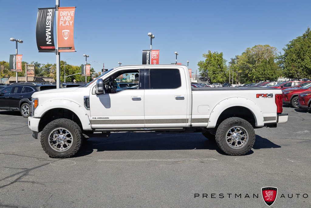 Used 2019 Ford F350 Platinum w/ Platinum Ultimate Package AWD/4WD image 4