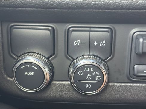 Used 2022 GMC Yukon XL Denali w/ Max Trailering Package RWD image 64